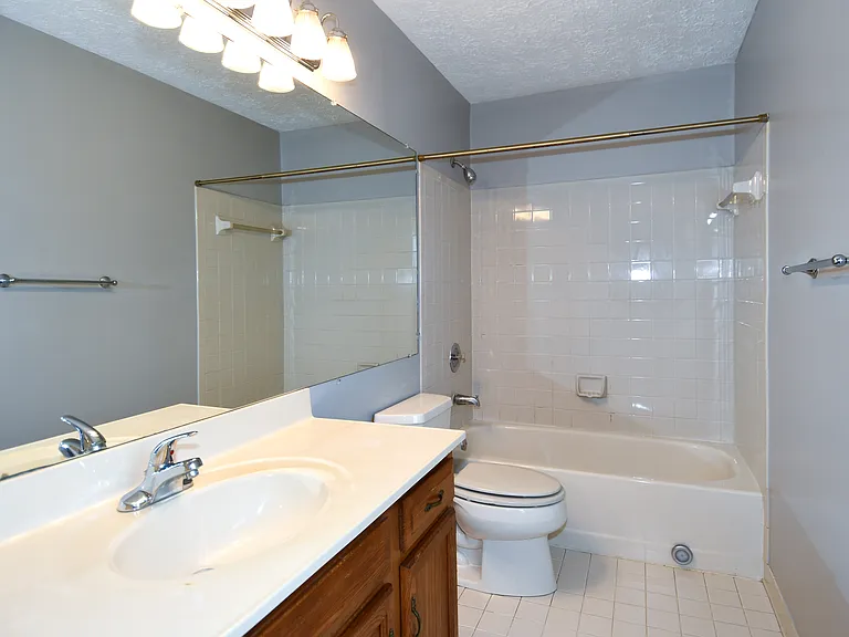 13703 Lord Sterling Pl — Photo 2
