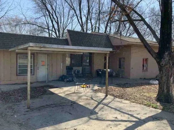 715 S Savage St, Independence, MO 64050
