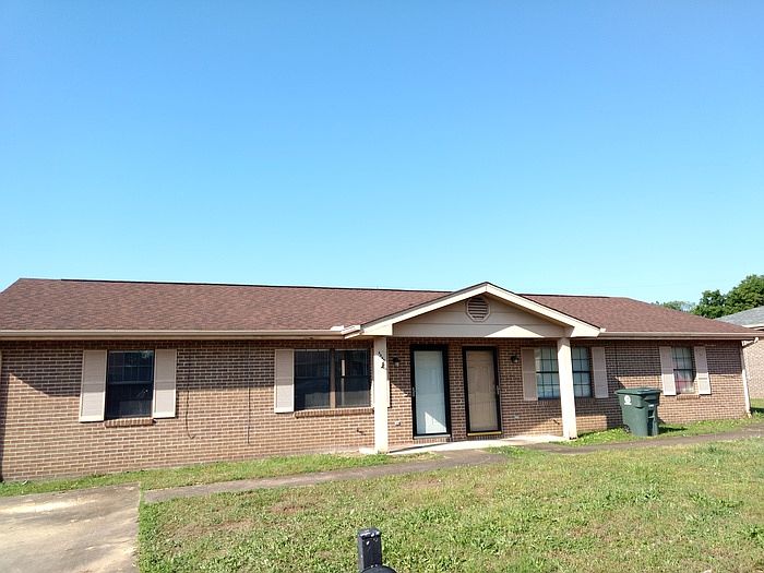 1st image of 5006 N Moore Ln