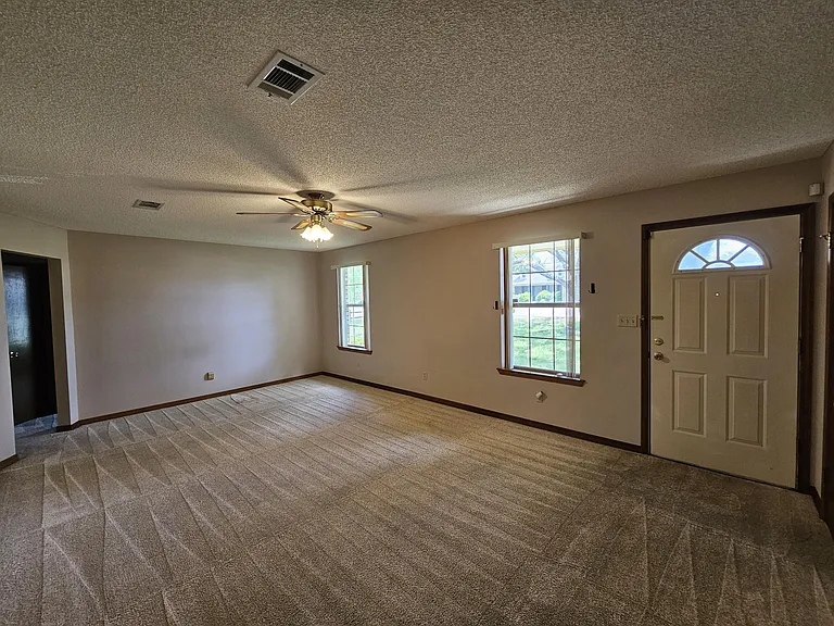 7854 Pleasant Oaks Ave — Photo 7