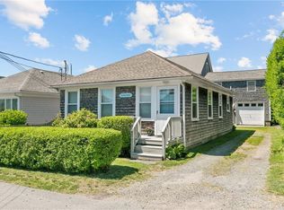 36 Briarwood Ave, Middletown, RI 02842