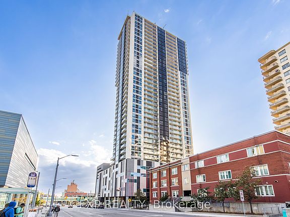 2nd image of 60 Frederick St #3908