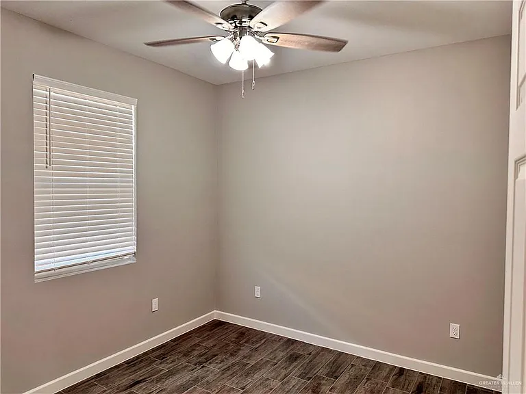 2308 E San Andrea St #4 — Photo 9