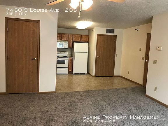 2nd image of 7430 S Louise Ave APT 203