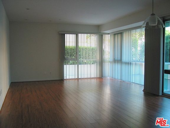 3rd image of 1545 S Bentley Ave APT 101