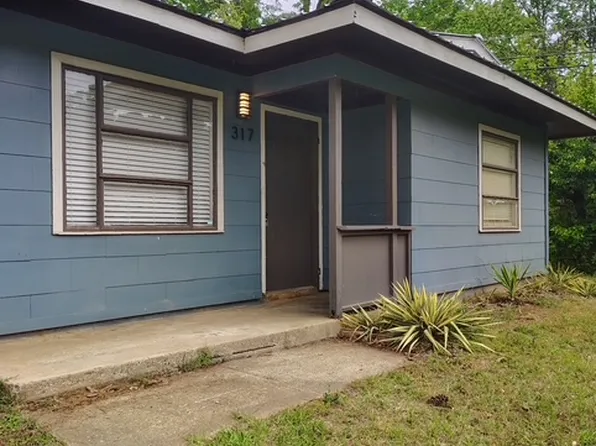 317 Byrne St, Lone Star, TX 75668