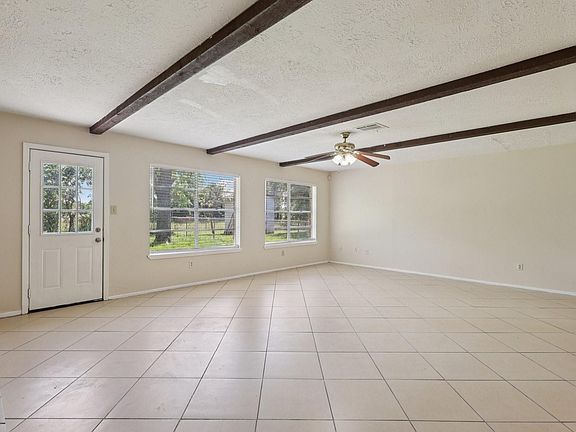 3rd image of 13419 Montaigne Dr