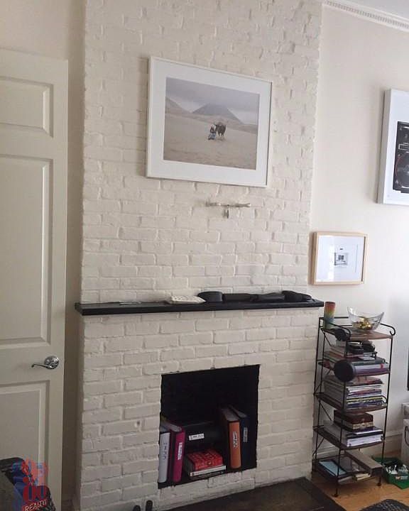 2nd image of 560 Hudson St APT 3