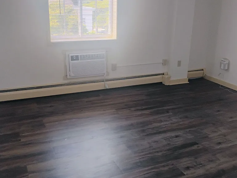 261 Pine St #43 — Photo 3