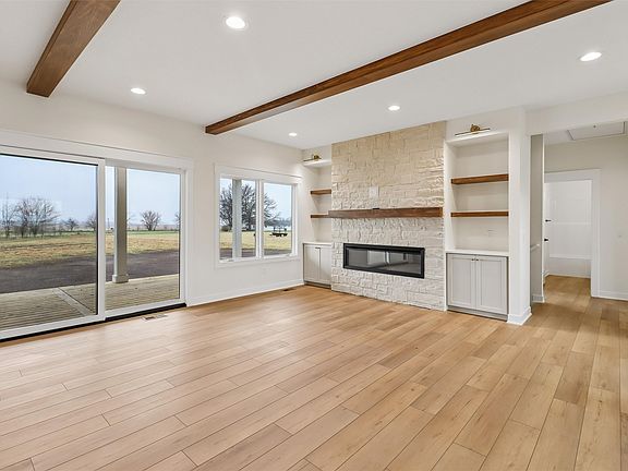 5th image of 1461 S 52nd Ave E