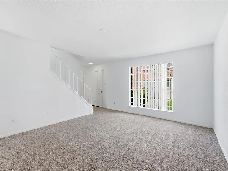 78 W Park West Dr — Photo 5