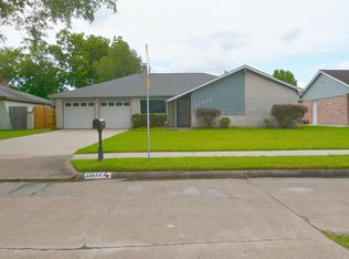 11622 Brighton Ln, Meadows Place, TX 77477