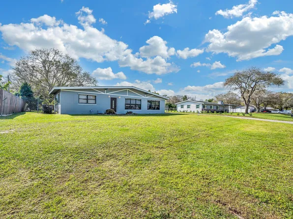 7303 Penny Lane, Fort Pierce, FL 34951
