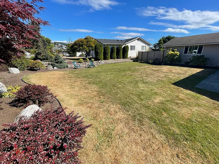 5311 Kingsway — Photo 3