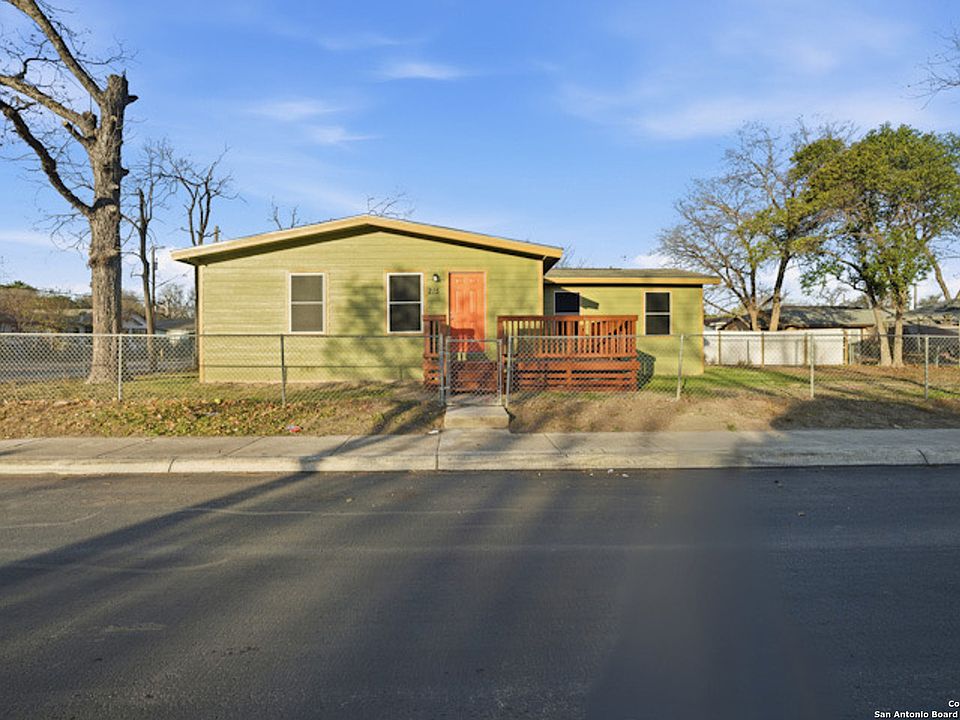 1st image of 215 SW 30th