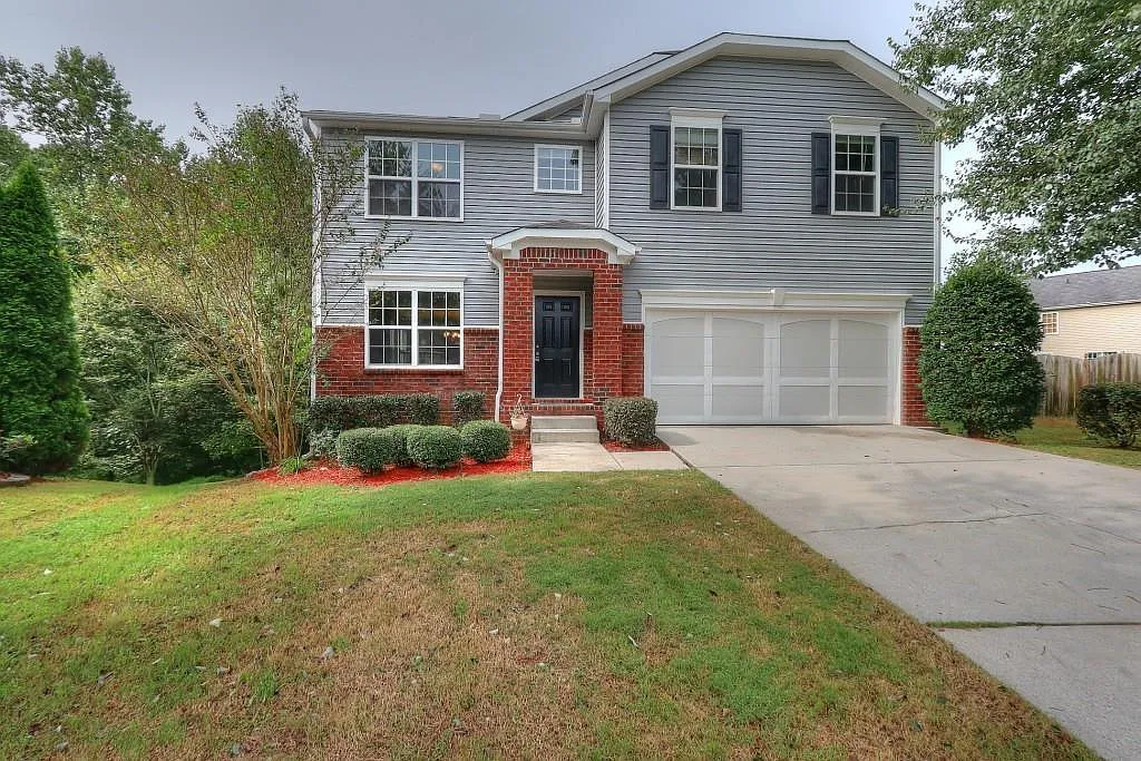 2 bed, 1.0 bath, 4323 sqft, $1,650 — Photo 1