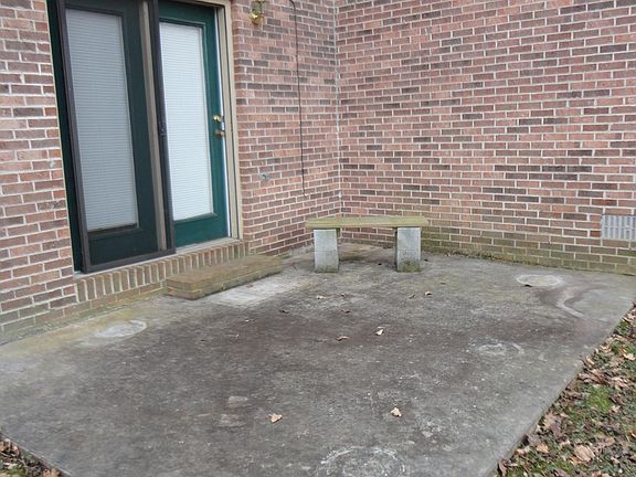 3rd image of 1210 S Rachaels Cir