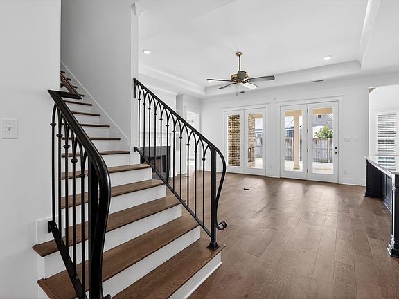 2nd image of 1421 Peyton Run Loop