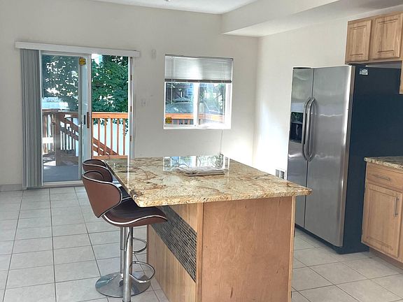 3rd image of 16A Layton Ave #1