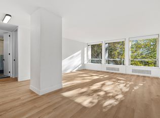 330 E 33rd St APT 1B, New York, NY 10016
