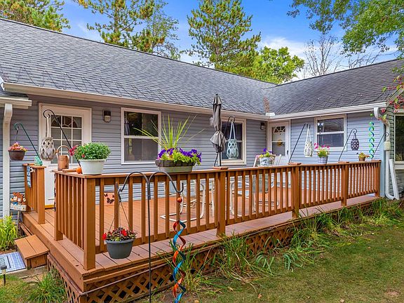 3rd image of 366 Milford Ct