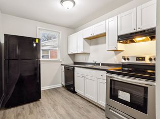1214 Cleona Dr, Chesapeake, VA 23324