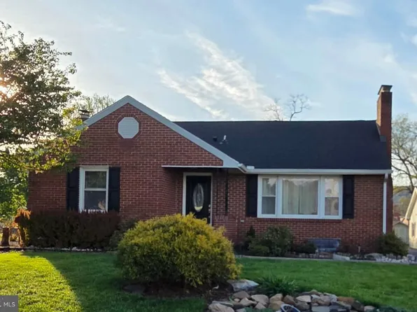 411 Greenwood Ave, Mont Alto, PA 17237