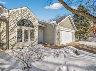 801 Southcross Dr E, Burnsville, MN 55306