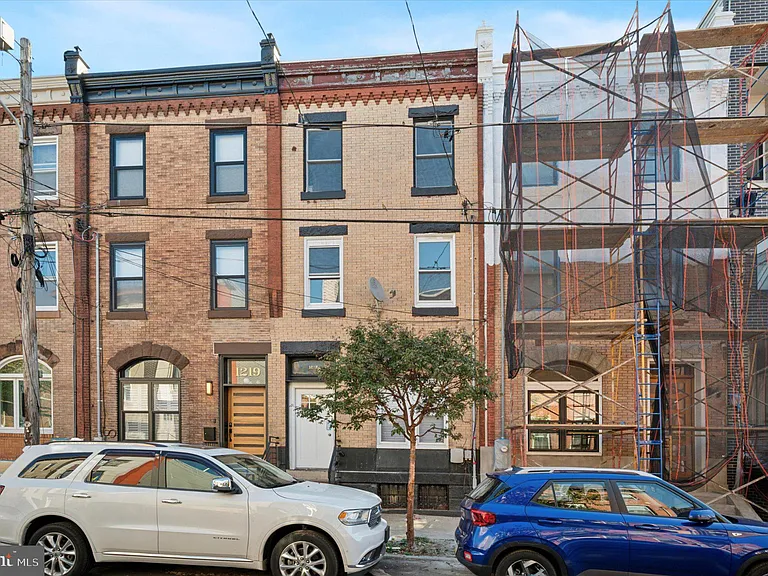 1217 N 28th St #3 — Photo 10