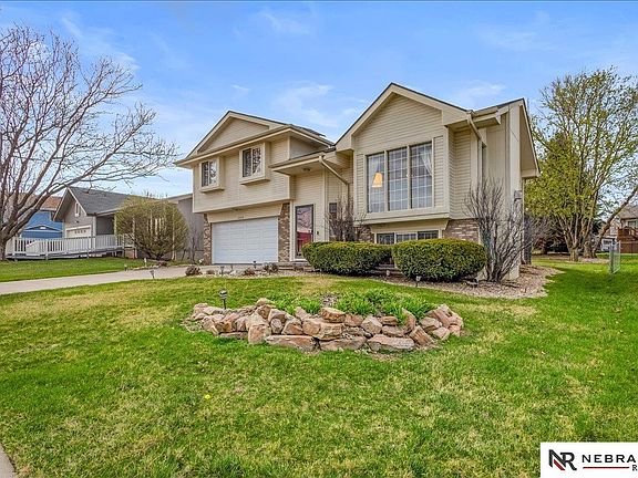2nd image of 15511 Josephine St