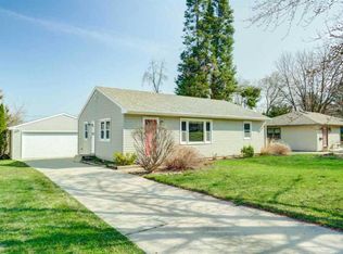 5326 Frosty Ln, Madison, WI 53705