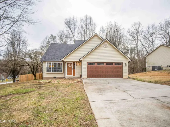 115 Crestfield Ln, Lenoir City, TN 37771