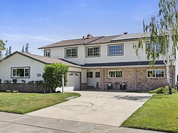 4th image of 2324 Gunar Dr