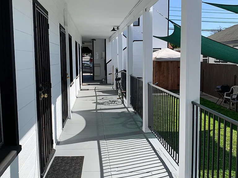 1519 Obispo Ave #6 — Photo 11