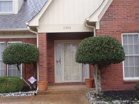 3rd image of 5226 Lake Village Dr