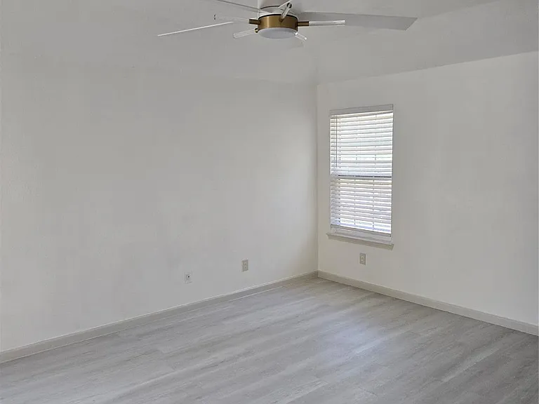 16203 Dryberry Ct — Photo 5