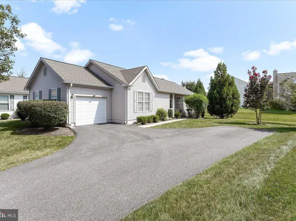 706 E Gray Fox Ln, Glen Mills, PA 19342