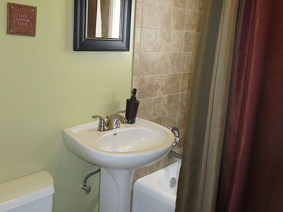 1st Floor Bathroom