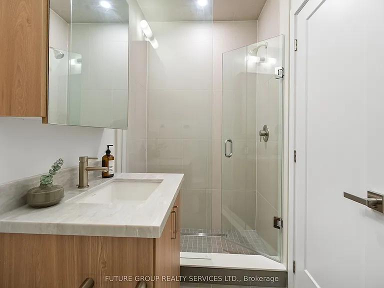 34 Poplar Ave #3 — Photo 25