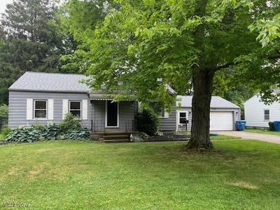 5559 Fitch Rd, North Olmsted, OH, 44070