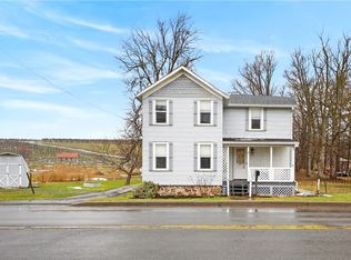 47 Carlton St, Sodus, NY 14551