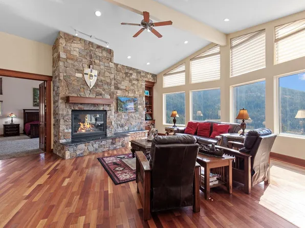 2564 E Summit Dr, Coeur D Alene, ID 83815