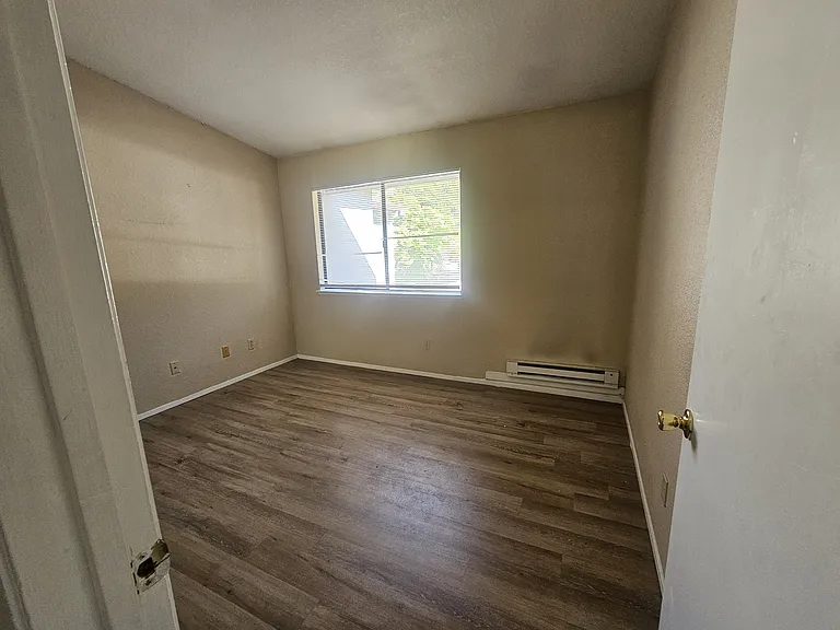 229 Lancaster — Photo 3
