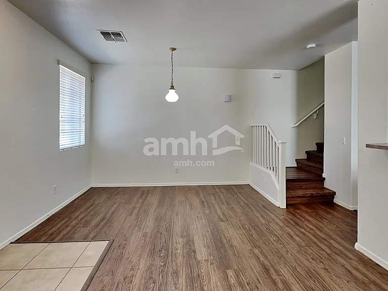 5211 W Warner St — Photo 5