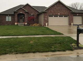 1000 Pheasant Run, Sherman, IL 62684