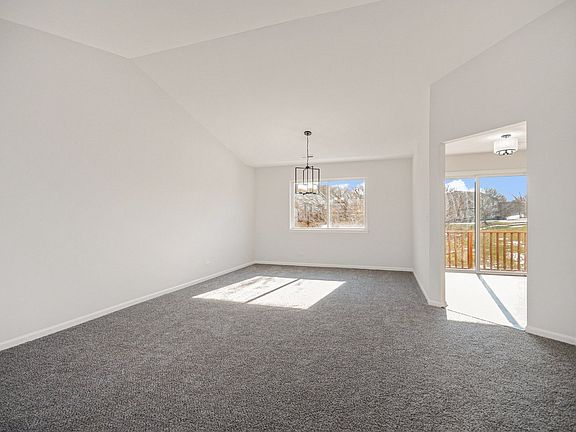 2nd image of 1428 Meadowsedge Ln