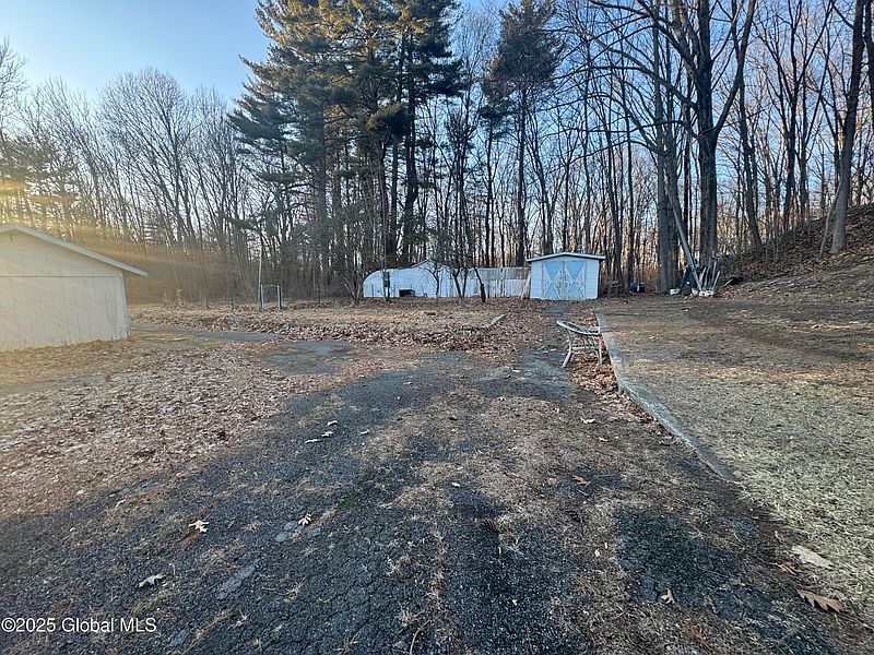 5th image of 170 Clamsteam Road