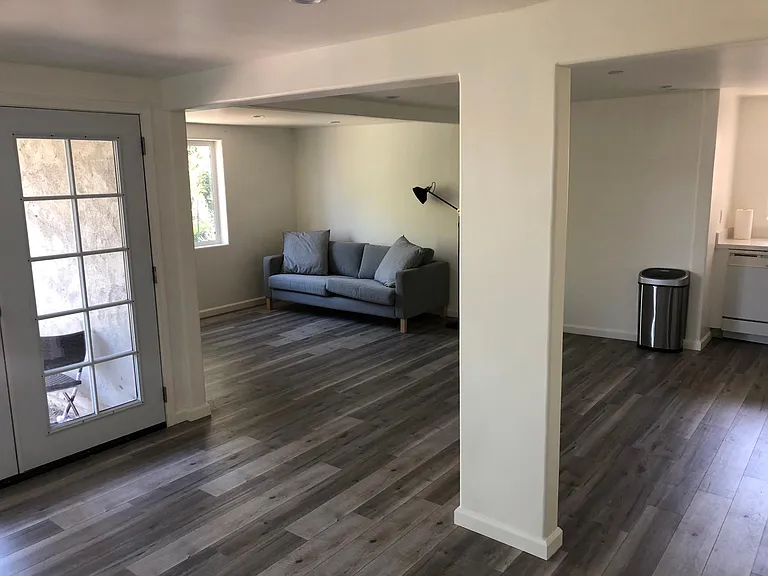 2418 Loma Vista Pl — Photo 7