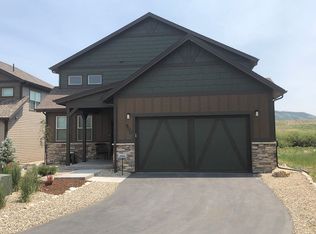 500 Elk Track Cir, Granby, CO 80446