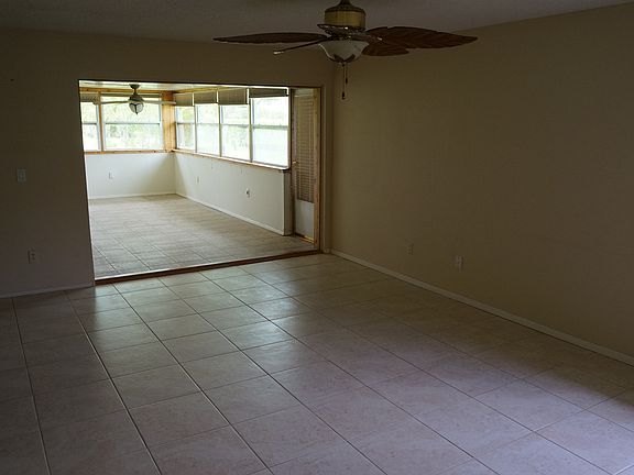 2nd image of 7217 Saint Anns Ct